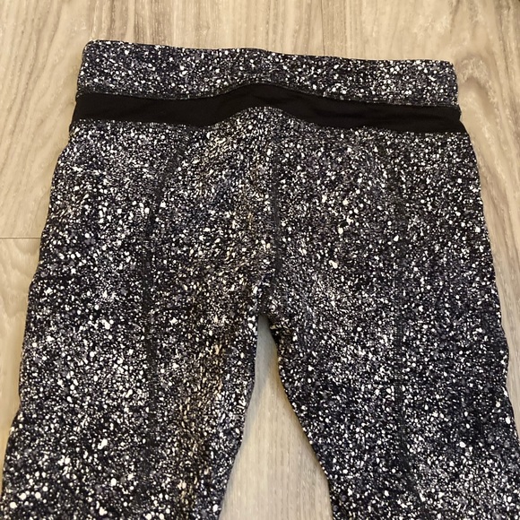 Lululemon Capri - Picture 10 of 13